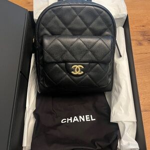 Chanel Quilted Day Backpack - black & gold